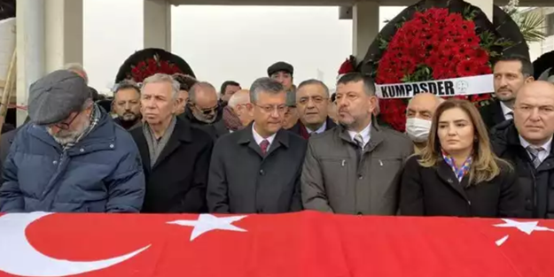 Merhum Erbakan Hoca’ya iftira atan darbeci mahkum uğurlandı!