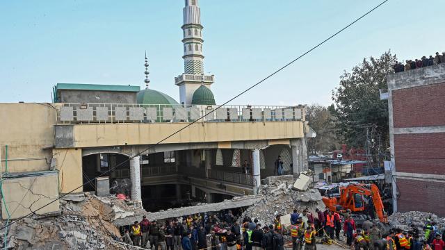 Pakistan’da yas ilan edildi: Can kaybı 90!