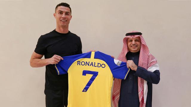 Ronaldo imzayı attı! İşte kazanacağı rakam