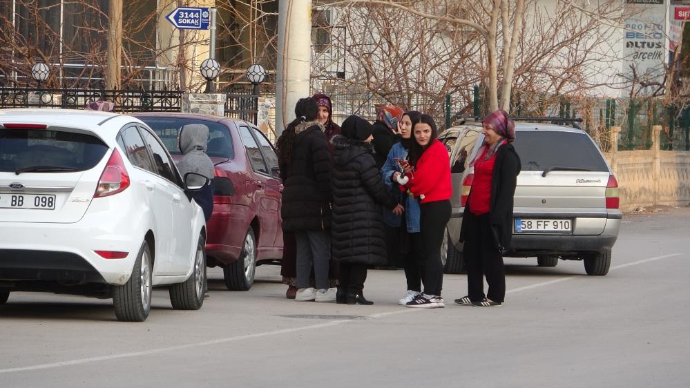 Konya depremi Aksaray’ı da salladı!