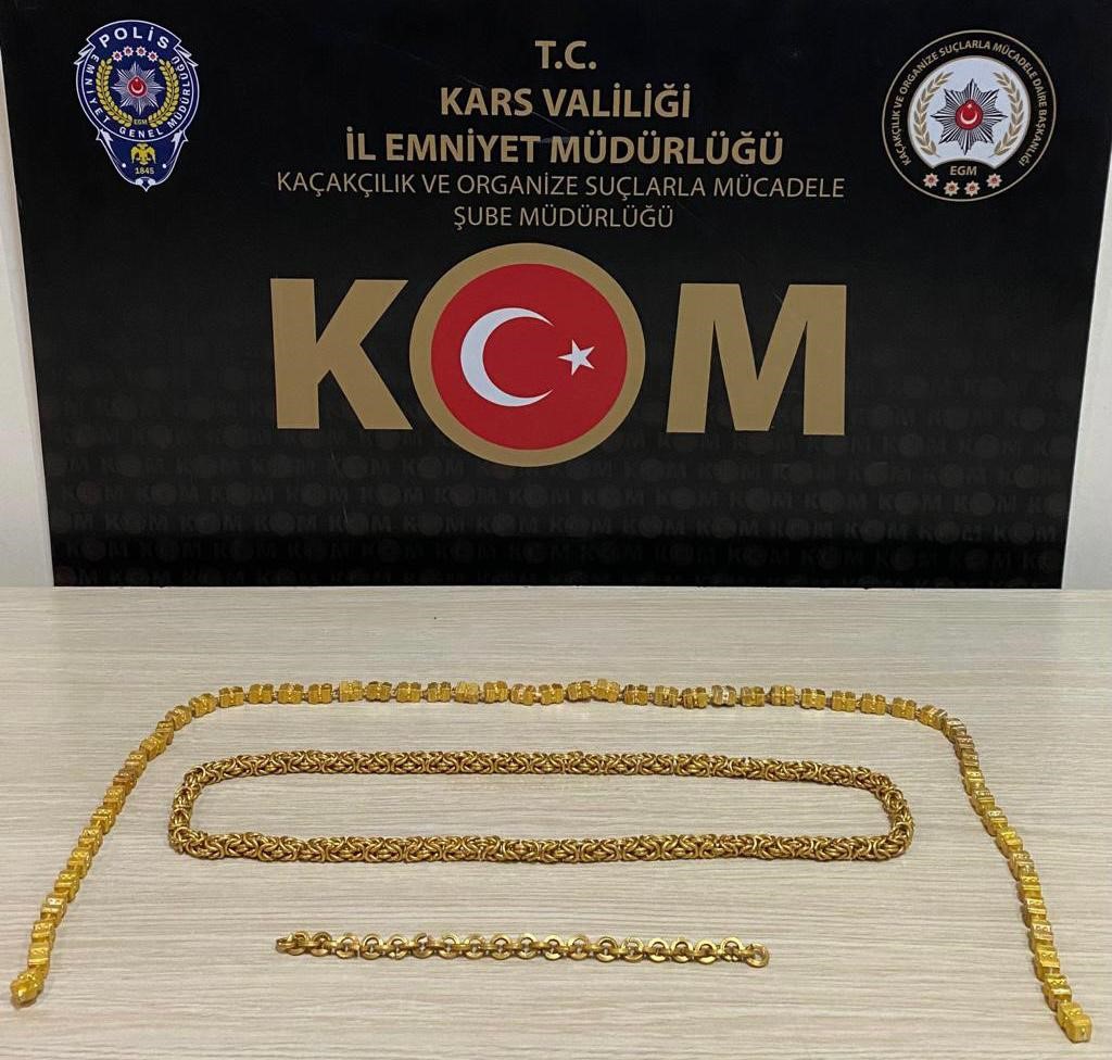 Hava limanında 2 Ermeni 1 kilo altın ile yakalandı