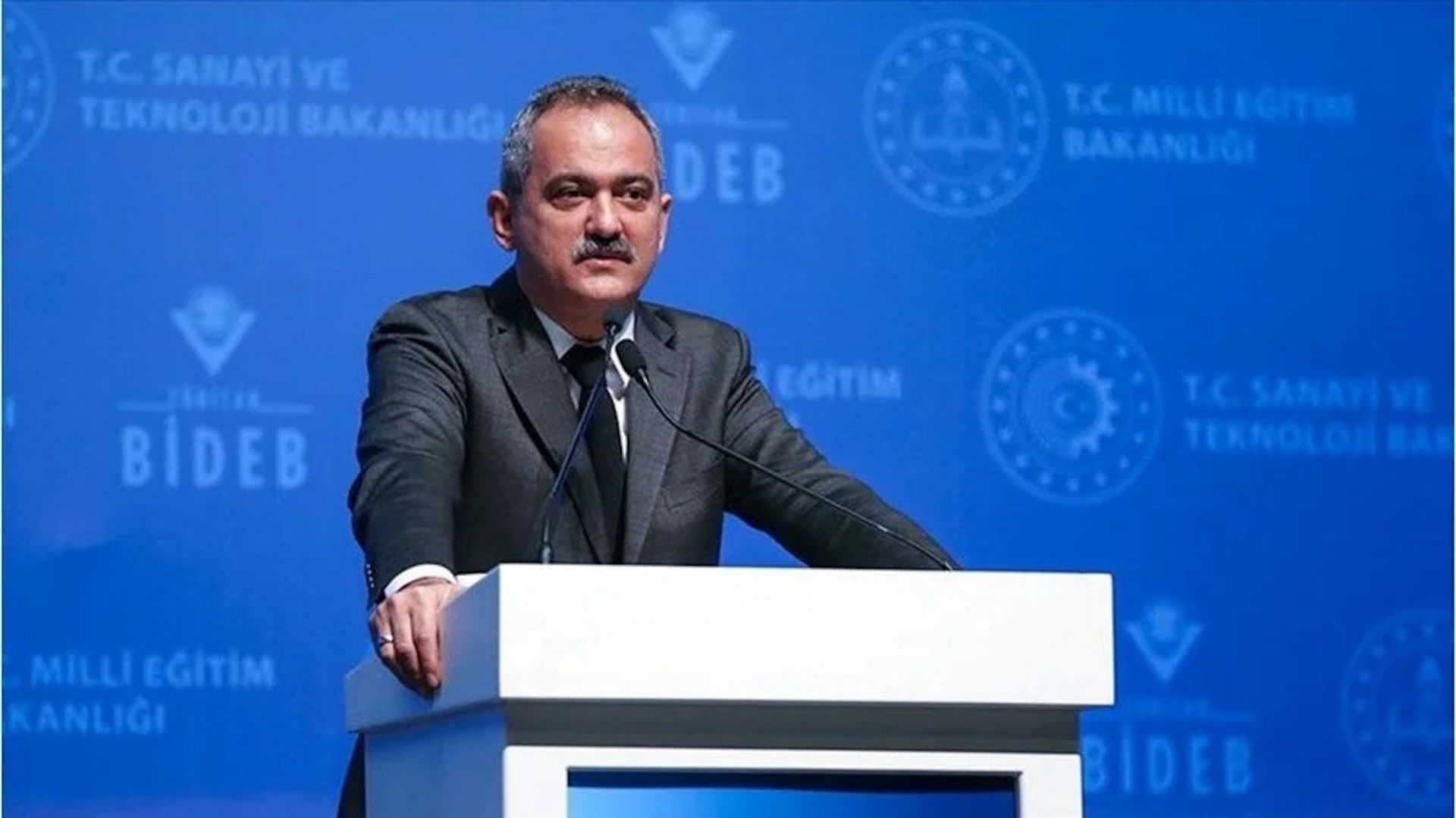 Bakan Özer 45 bin öğretmenin atama tarihini açıkladı