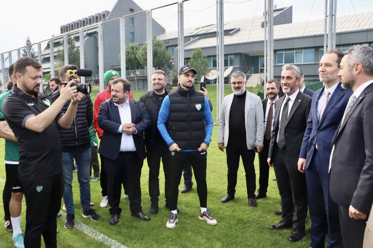 Bursaspor’dan Dr. Fatih Erbakan’a teşekkür mesajı!
