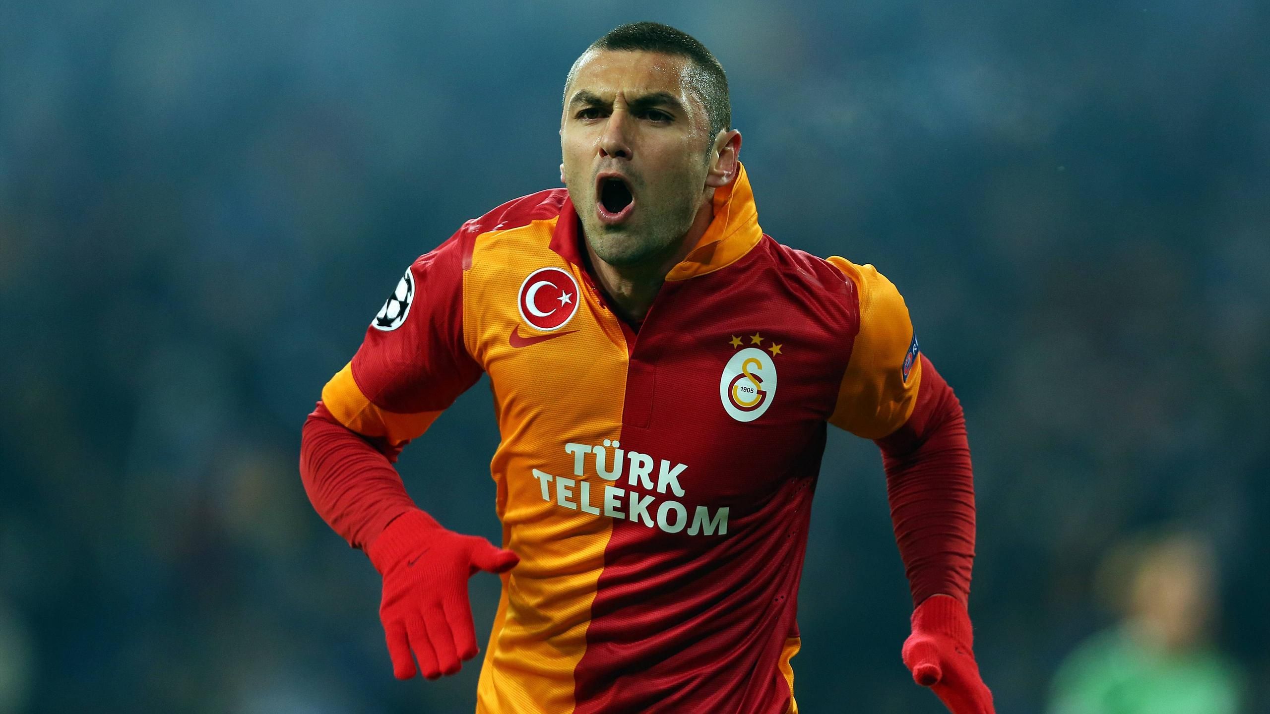Burak Yılmaz yıllar sonra kararını verdi!