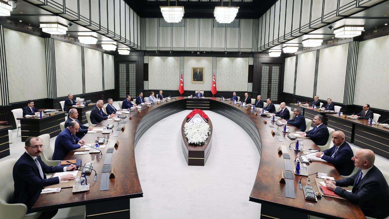 Emekli zammı kabinenin gündeminde