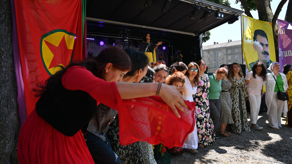 İsviçre’den rezil görüntüler: Terörist Sakine Cansız’ı andılar!