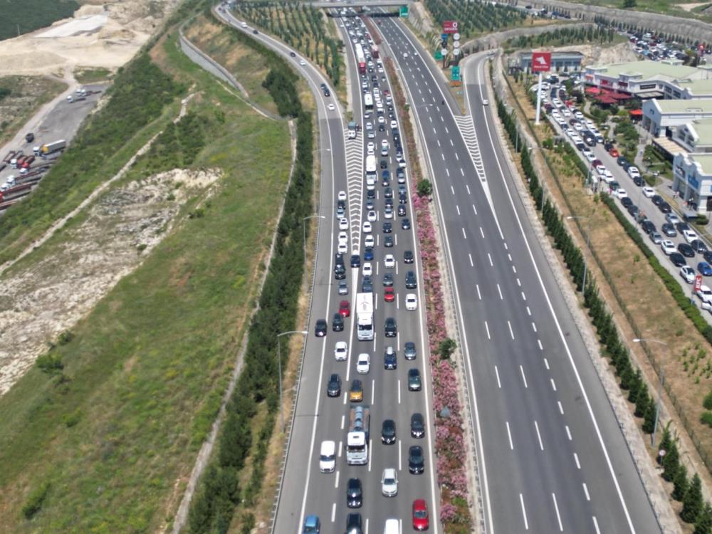 Tatil bitiyor! Şimdi de dönüş trafiği başladı