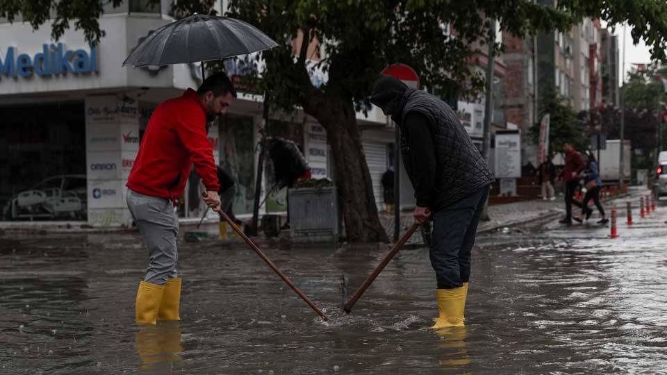 Ankara teyakkuzda! Meteoroloji uyardı, izinler iptal edildi