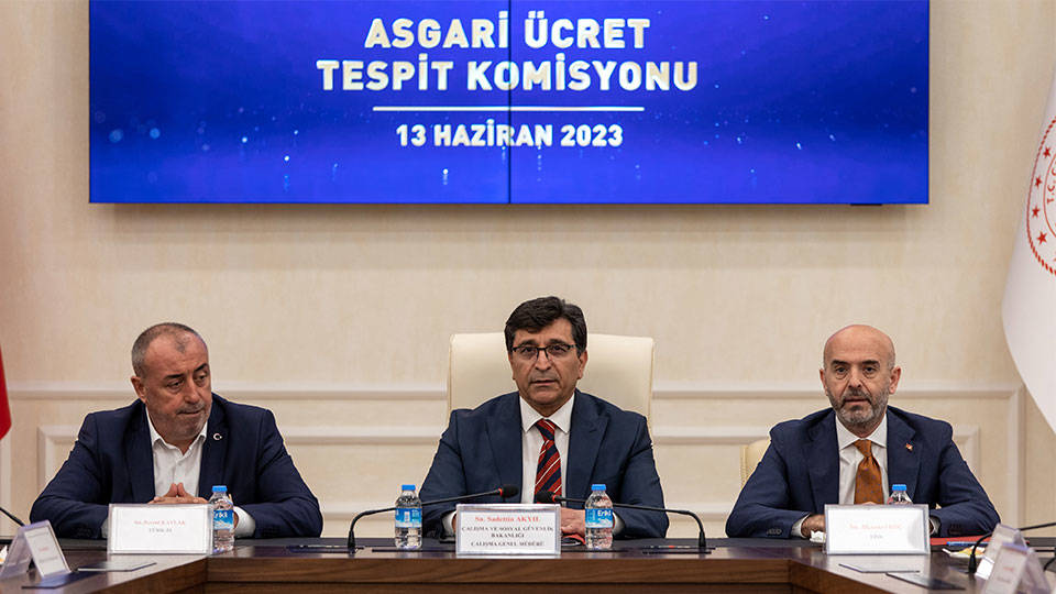 Asgari ücrette ilk toplantı bitti: İşçi heyeti açıklama yaptı!