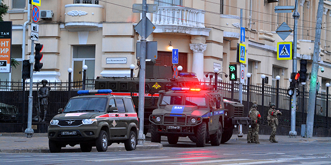 Rusya’da darbe girişimi: Tanklar sokağa indi!