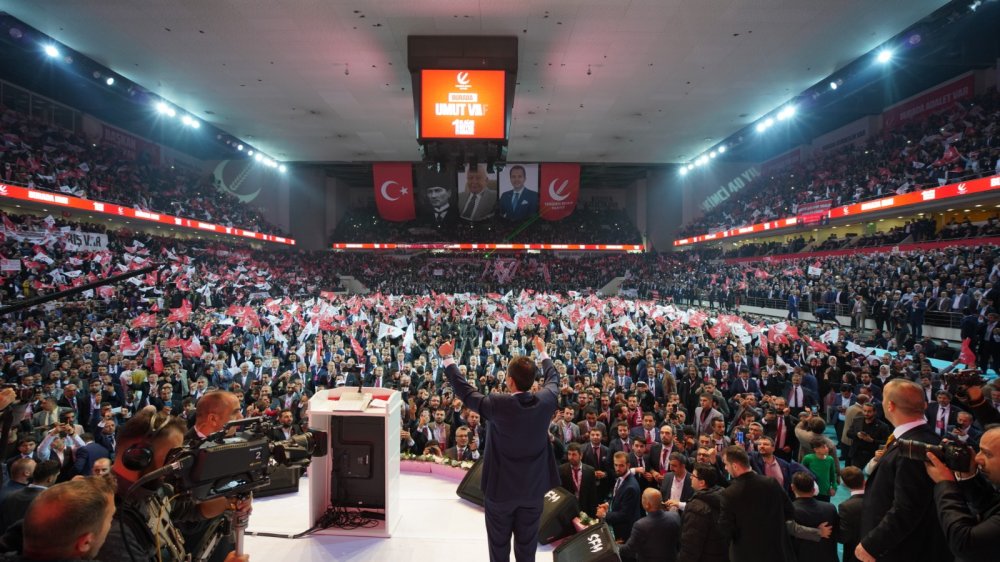 Yeniden Refah Partili milletvekilleri ve parti yöneticilerinden bayram mesajı!