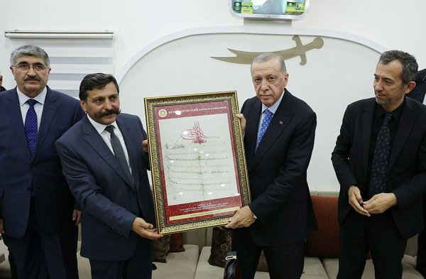 Cumhurbaşkanı Erdoğan Ali Baba Sultan Cemevi’ni ziyaret etti!