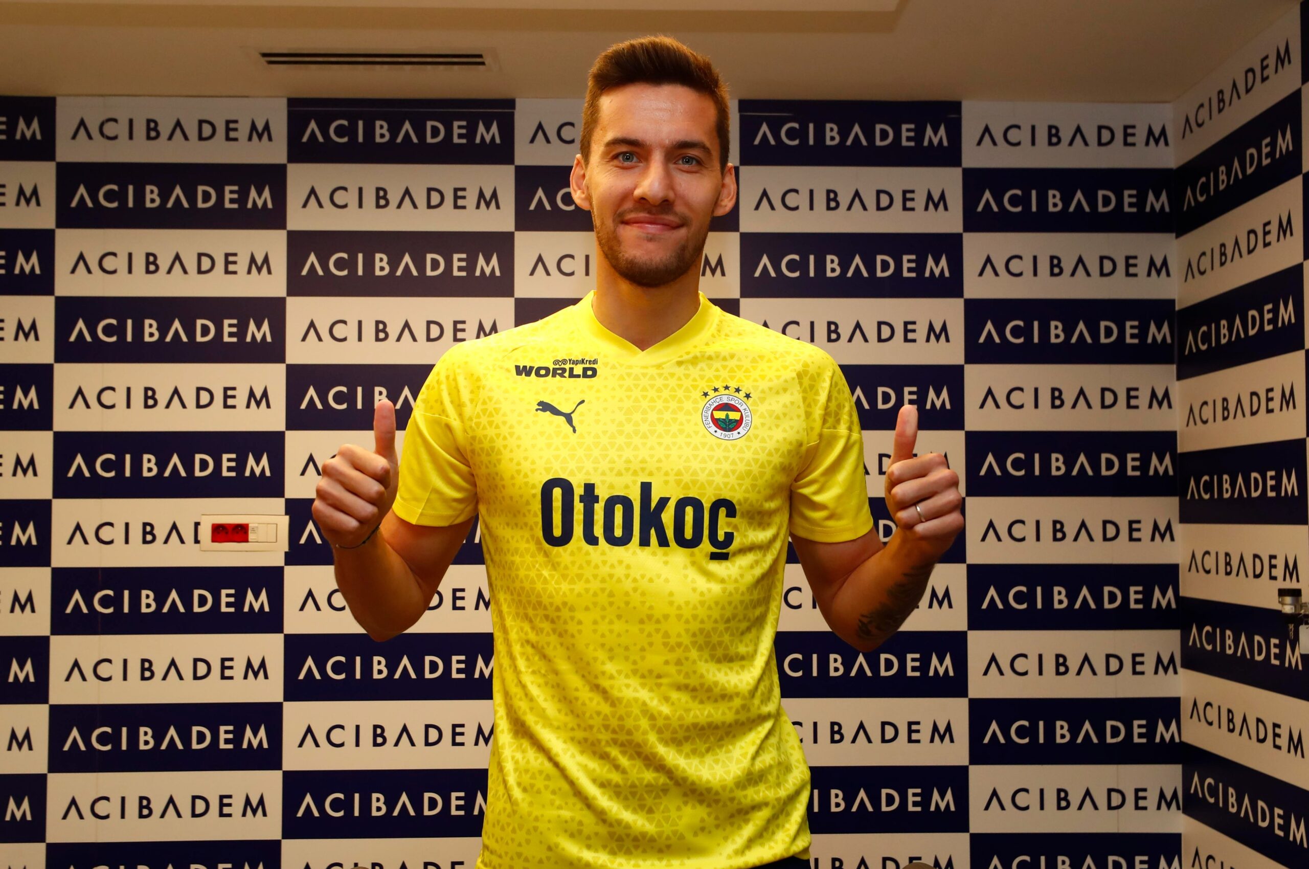 Fenerbahçe 4. transferini resmen açıkladı!