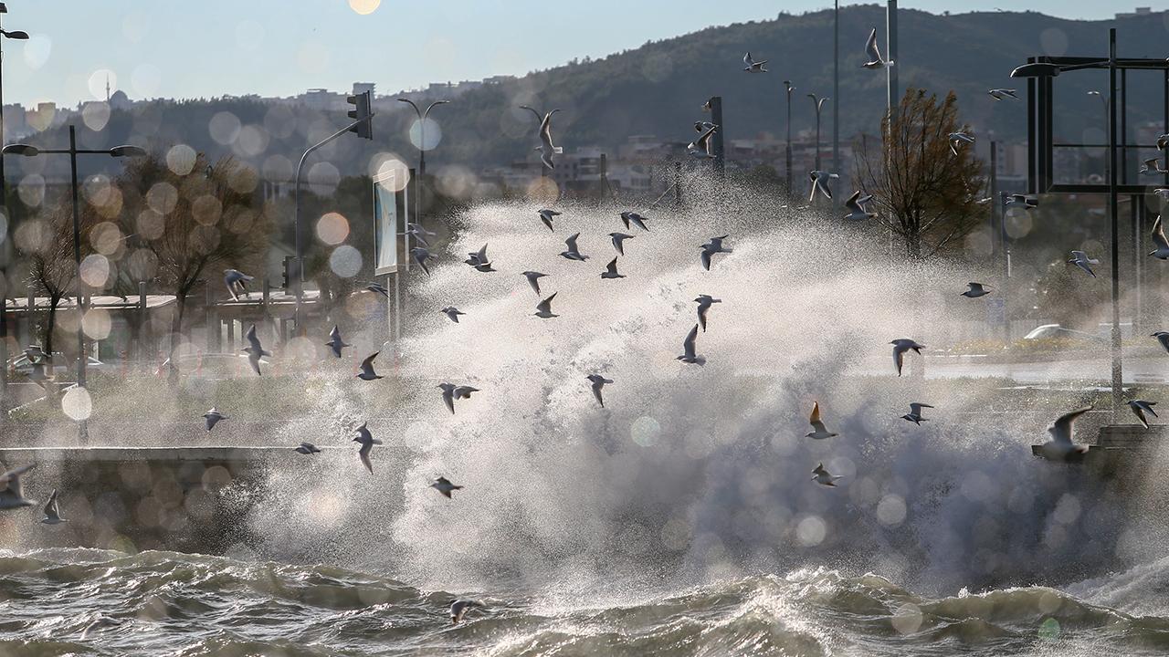 Meteorolojiden sıcak hava, fırtına ve sel uyarısı!