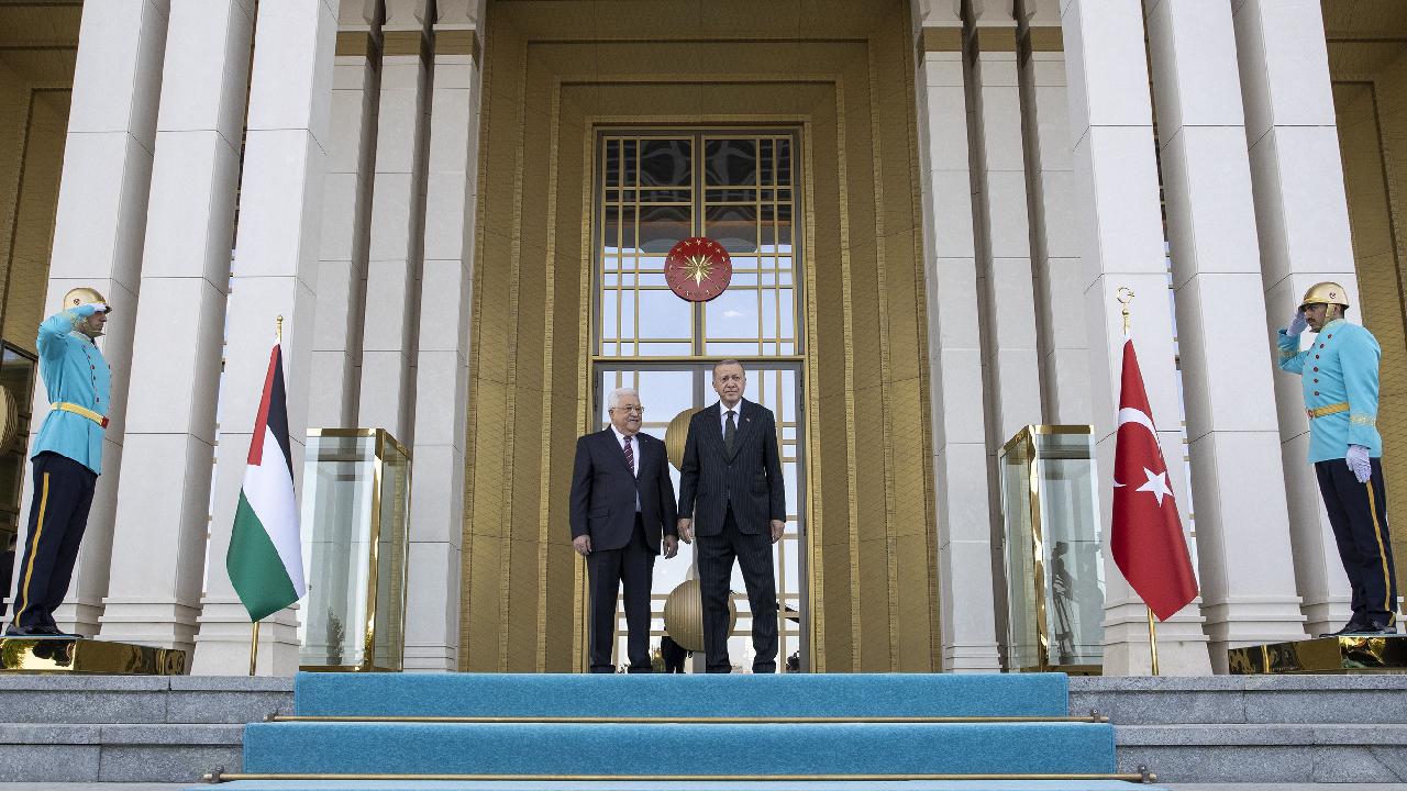 Mahmud Abbas’a Cumhurbaşkanlığı Külliyesi’nde resmi karşılama!