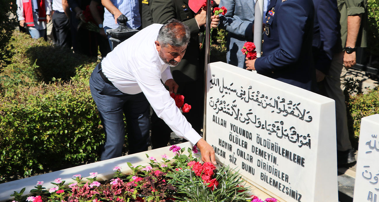 15 Temmuz kahramanı şehit ikizlerin babası: “Bu vatan için canımızı vermeye hazırız!”