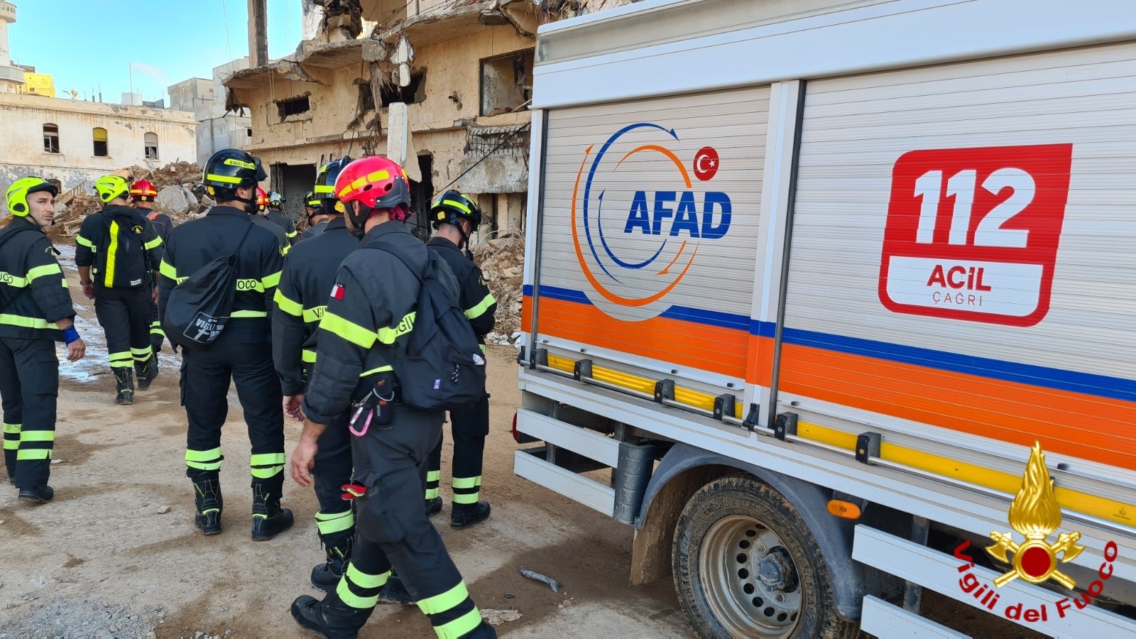 AFAD Başkanı Memiş açıkladı! Türkiye’den Libya’ya 4 bin ton yardım malzemesi