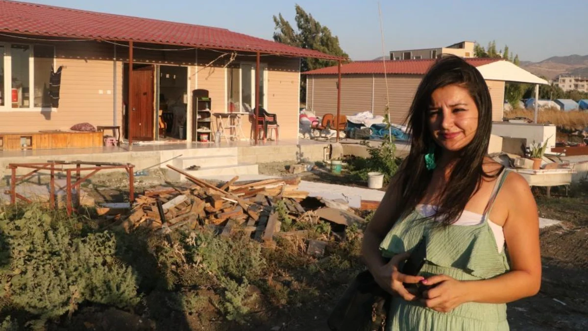 Ahlaksızlıkları pes dedirtti! Dolandırıcılar onlarca depremzede aileyi dolandırdı