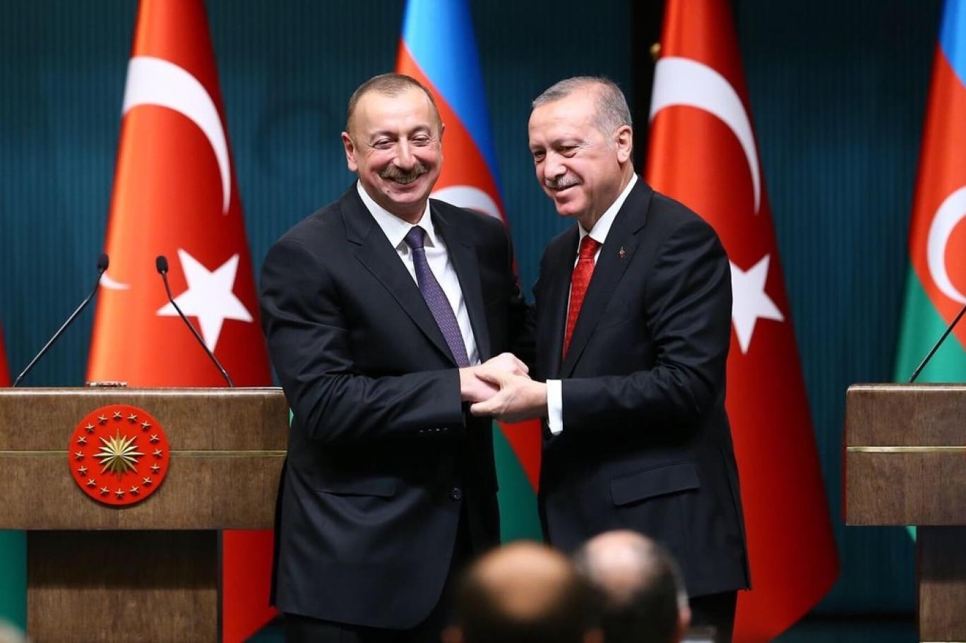 Cumhurbaşkanı Erdoğan Aliyev’i arayarak tebrik etti!