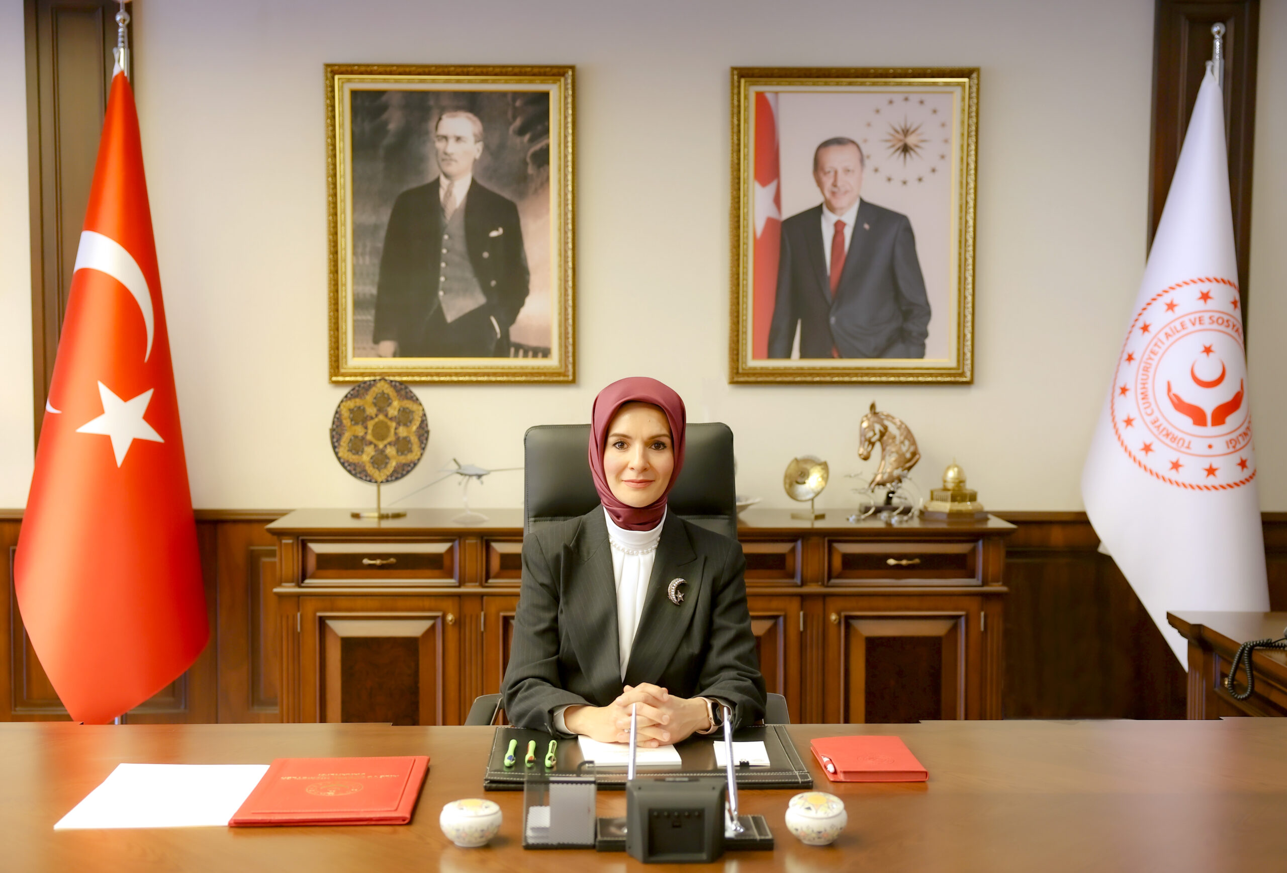 Aile ve Sosyal Hizmetler Bakanı Mahinur Özdemir Göktaş, Bakım paraları hakkında müjde verdi