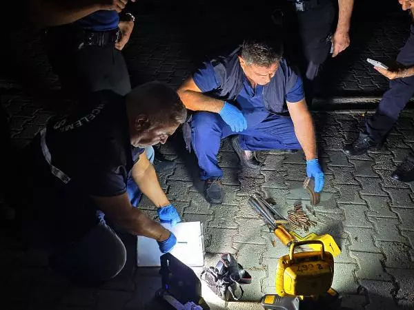 Ortalığı kana bulayacaklardı! Mahalle bekçileri engelledi
