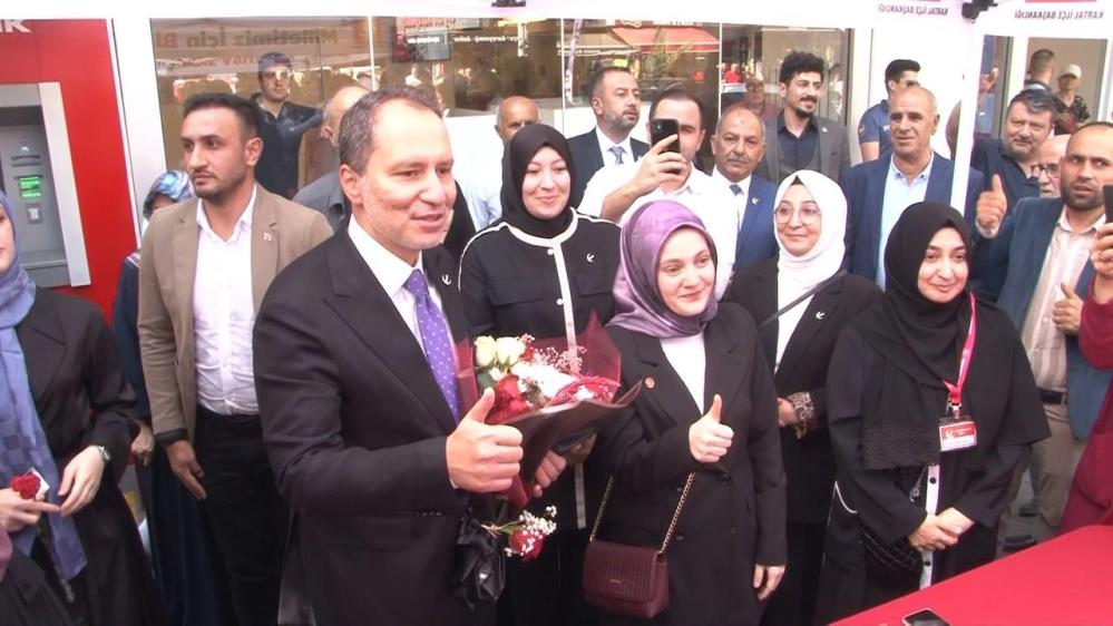 Fatih Erbakan İstanbul ziyaretinde yoğun ilgiyle karşılandı!
