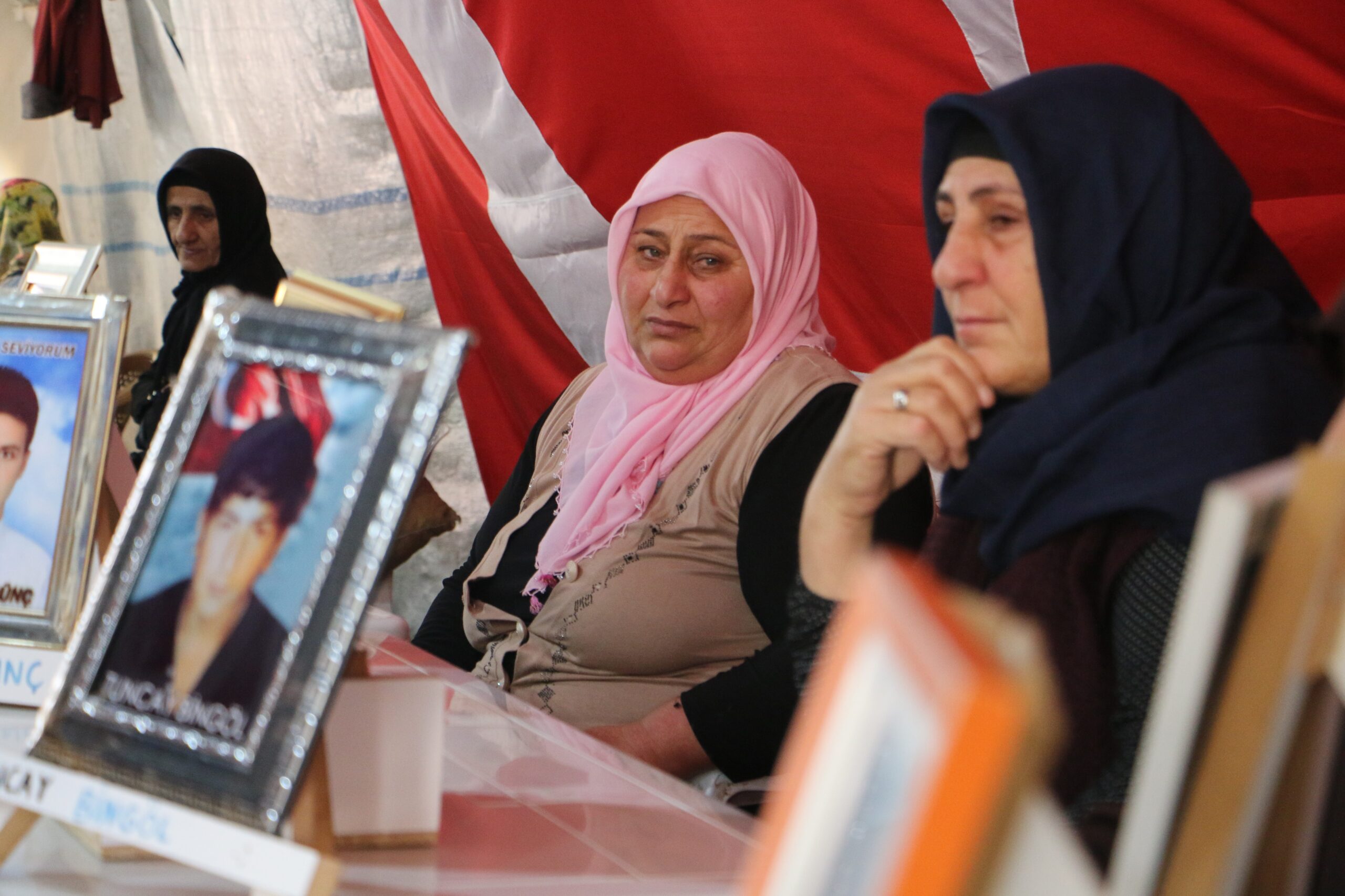 Tam 1503 gündür bekliyorlar!
