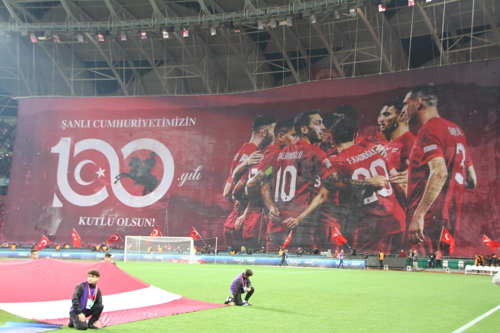 Türkiye Letonya’yı ezdi geçti! A Millilerimiz Euro 2024’te