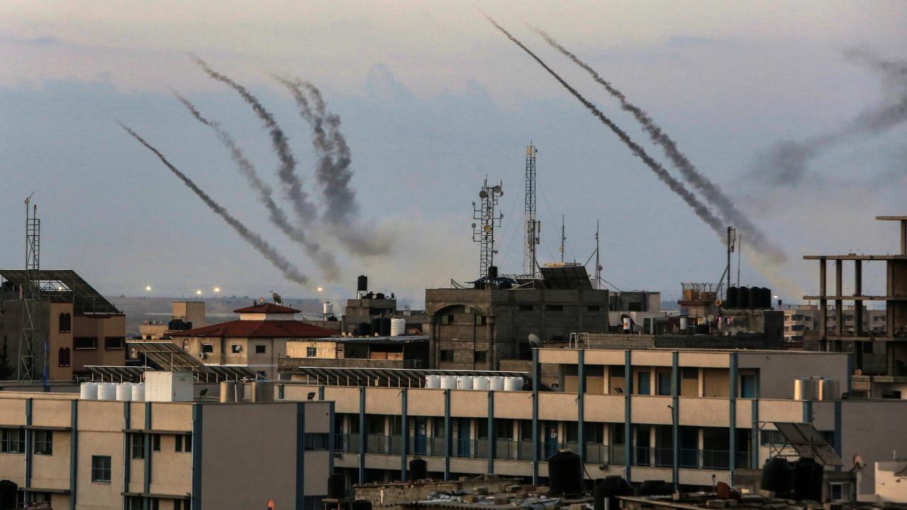 İsrail Gazze Şeridi’nde 159 binayı vurdu!