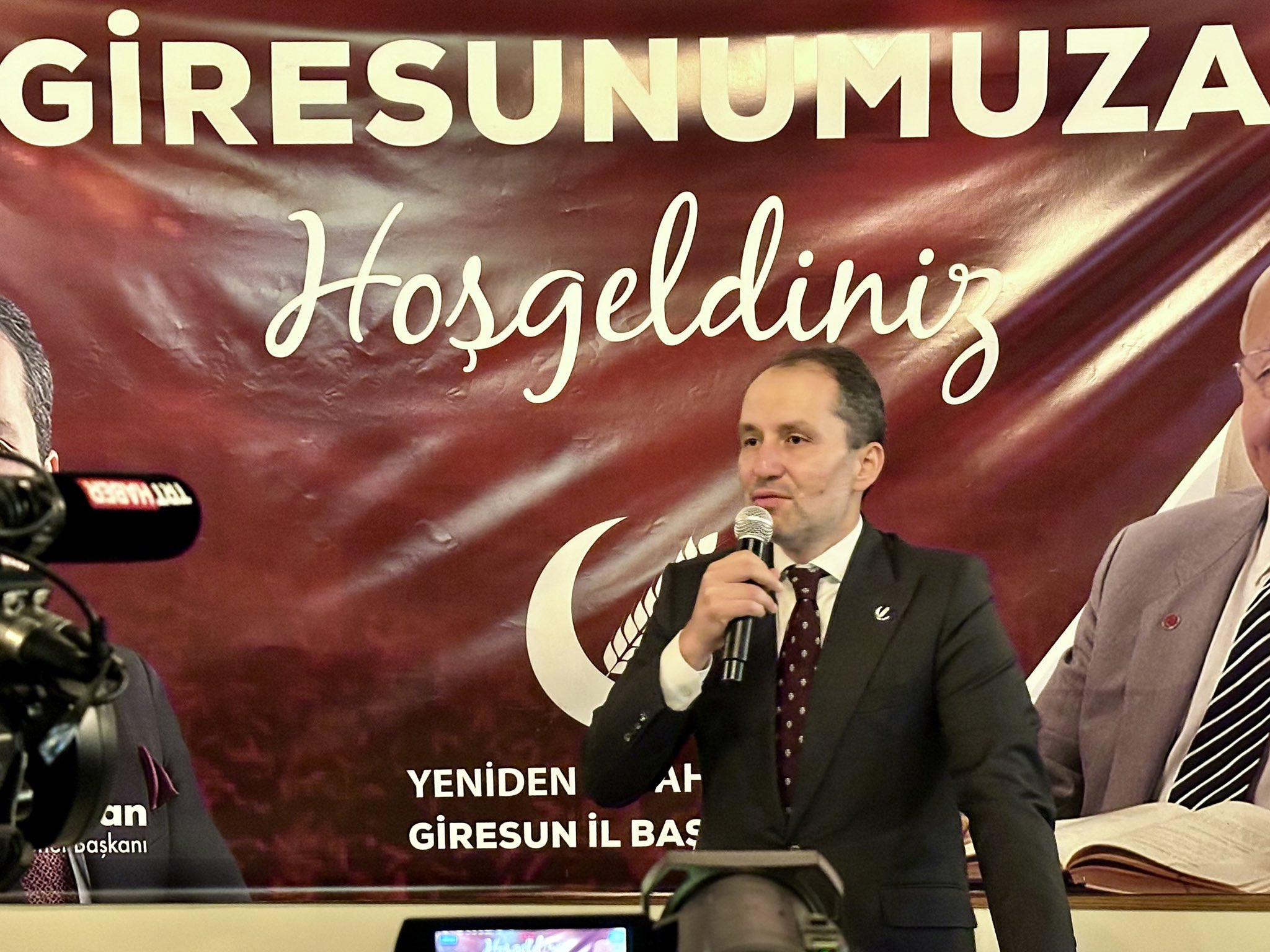 ‘57 Müslüman ülke Türkiye öncülüğünde bir araya gelmeli’