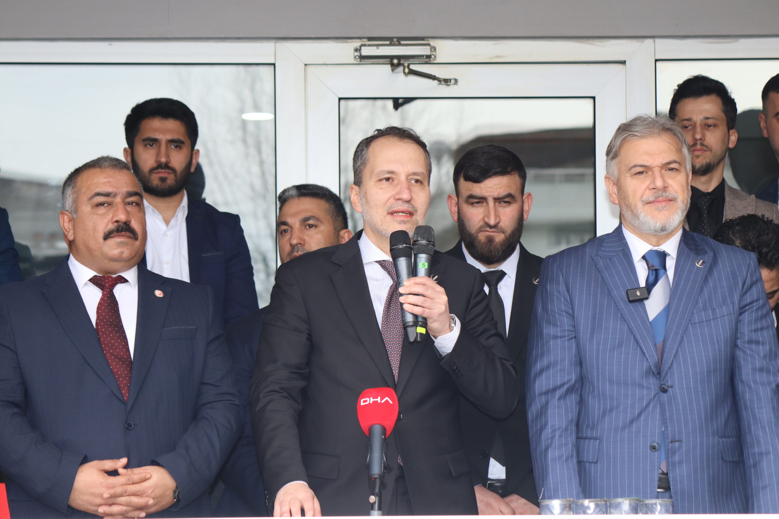 Yeniden Refah lideri Fatih Erbakan: ’31 Mart seçimlerinin favori partisiyiz’