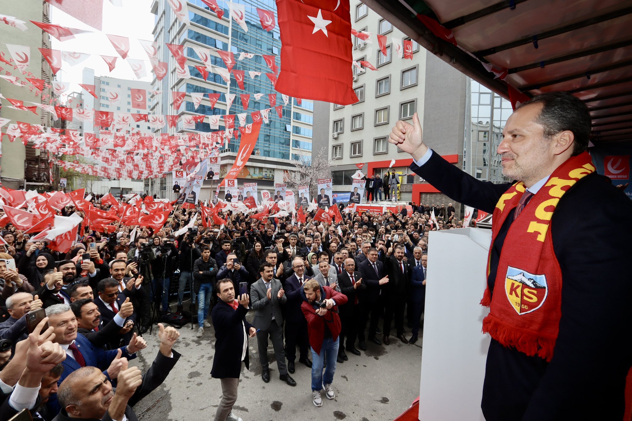 Fatih Erbakan: Türkiye’nin 3’üncü büyük siyasi partisiyiz!