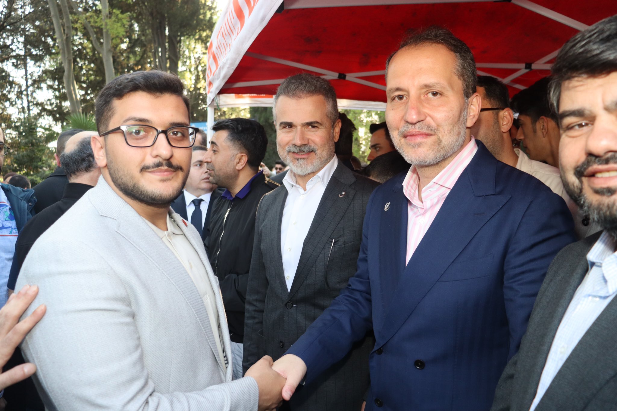 Milli Görüş lideri Fatih Erbakan İstanbul’da bayramlaşma programına katıldı