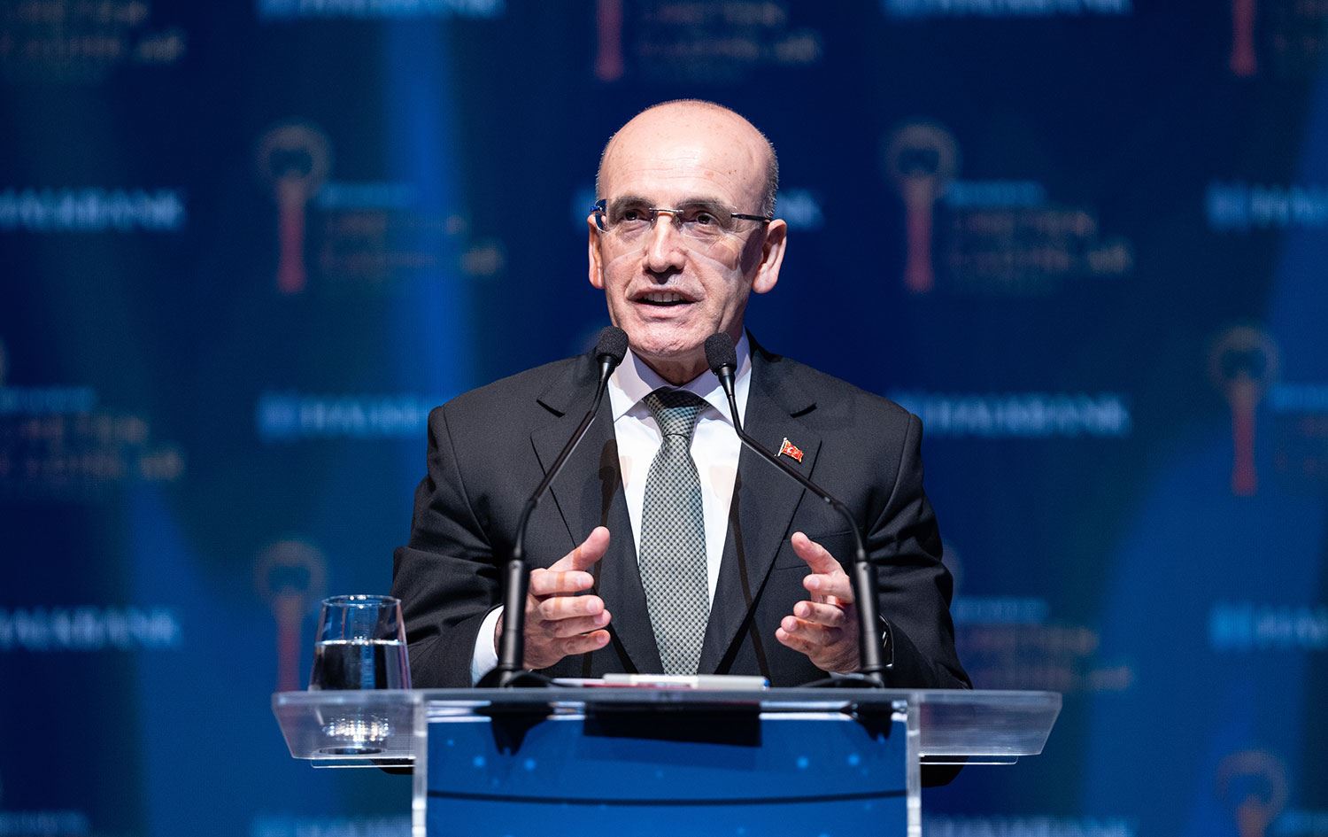 Mehmet Şimşek’ten enflasyon açıklaması: Mayıs’ta zirveyi görecek, 2026’da tek haneye düşecek!