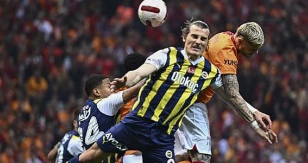 Fenerbahçe Galatasaray’ı 10 kişiyle devirdi! Arda Kardeşler krizi!