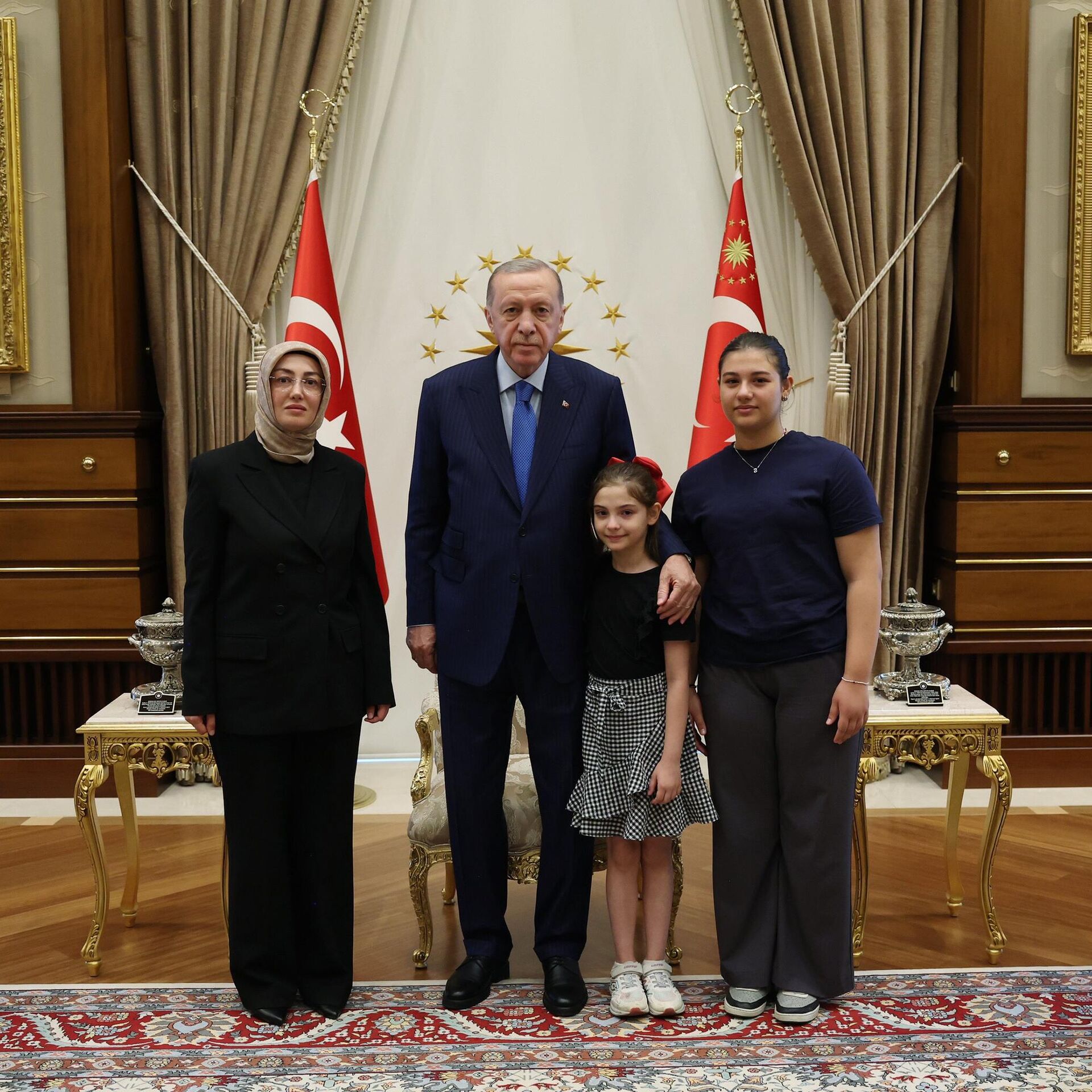 Sinan Ateş’in eşi Ayşe Ateş Cumhurbaşkanı Erdoğan’a neler dedi? AYETLİ MESAJ!