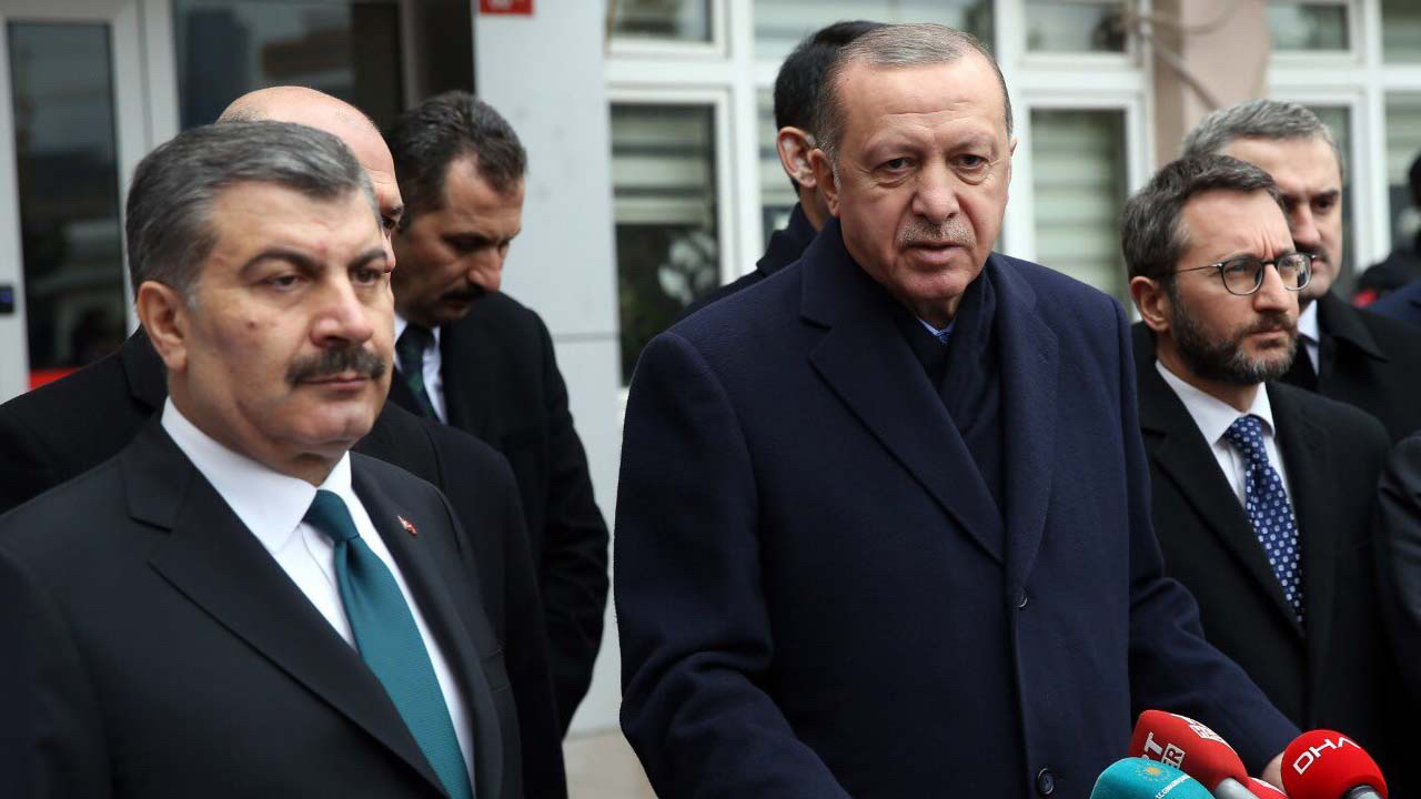 Fahrettin Koca neden istifa etti?
