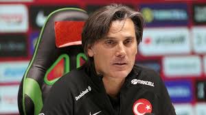 Montella, Polonya Türkiye maçı sonrası hakemi böyle suçladı!