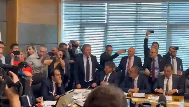 AK Parti ile CHP milletvekilleri birbirine girdi: ÖTENAZİ krizi