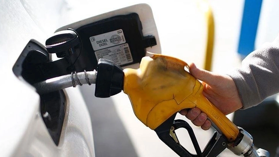 Akaryakıtta hareketlilik sürüyor: Motorine zam