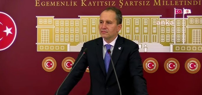 Saral’ın ‘başörtüsü’ çıkışı sonrası görevden alınmasına Erbakan’dan tepki: Aliyev’e boyun eğdiniz