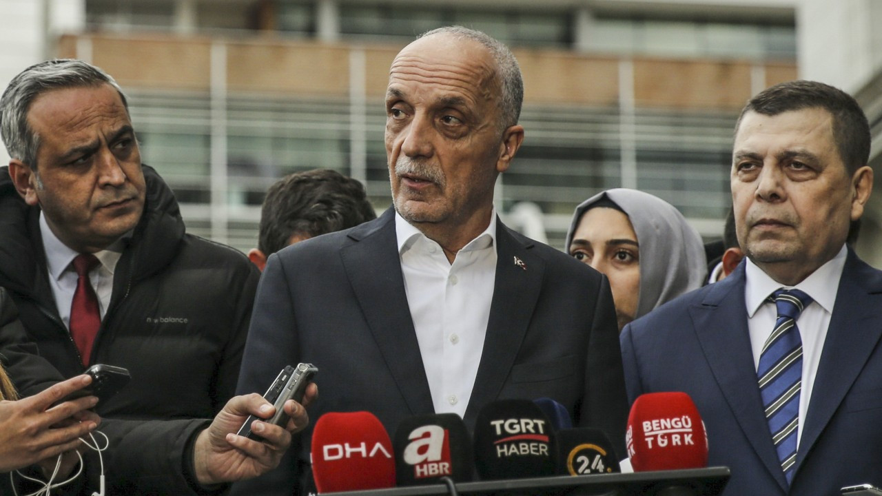 Türk-İş’ten asgari ücrete tepki: “Bu rakam kabul edilemez”