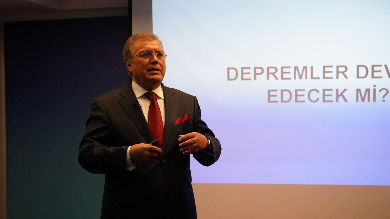 Prof. Doğan Aydal: “Hükümet deprem sürecini yönetemedi!“