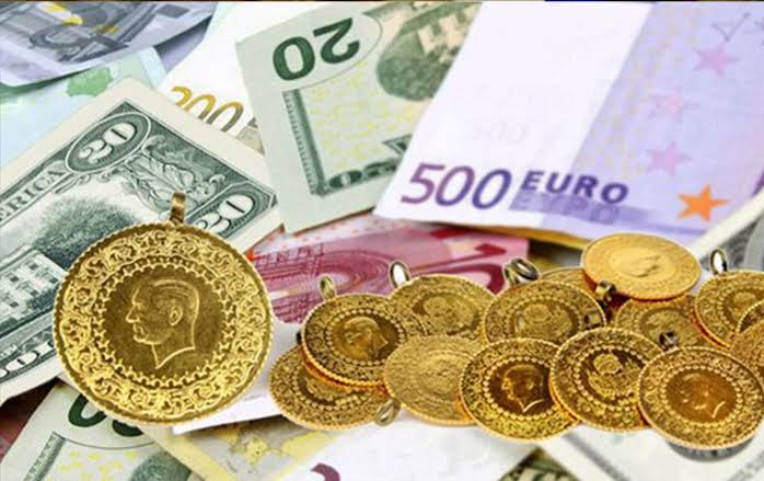 Siyasi belirsizlik ekonomiye yansıdı: Döviz ve altın fırladı!