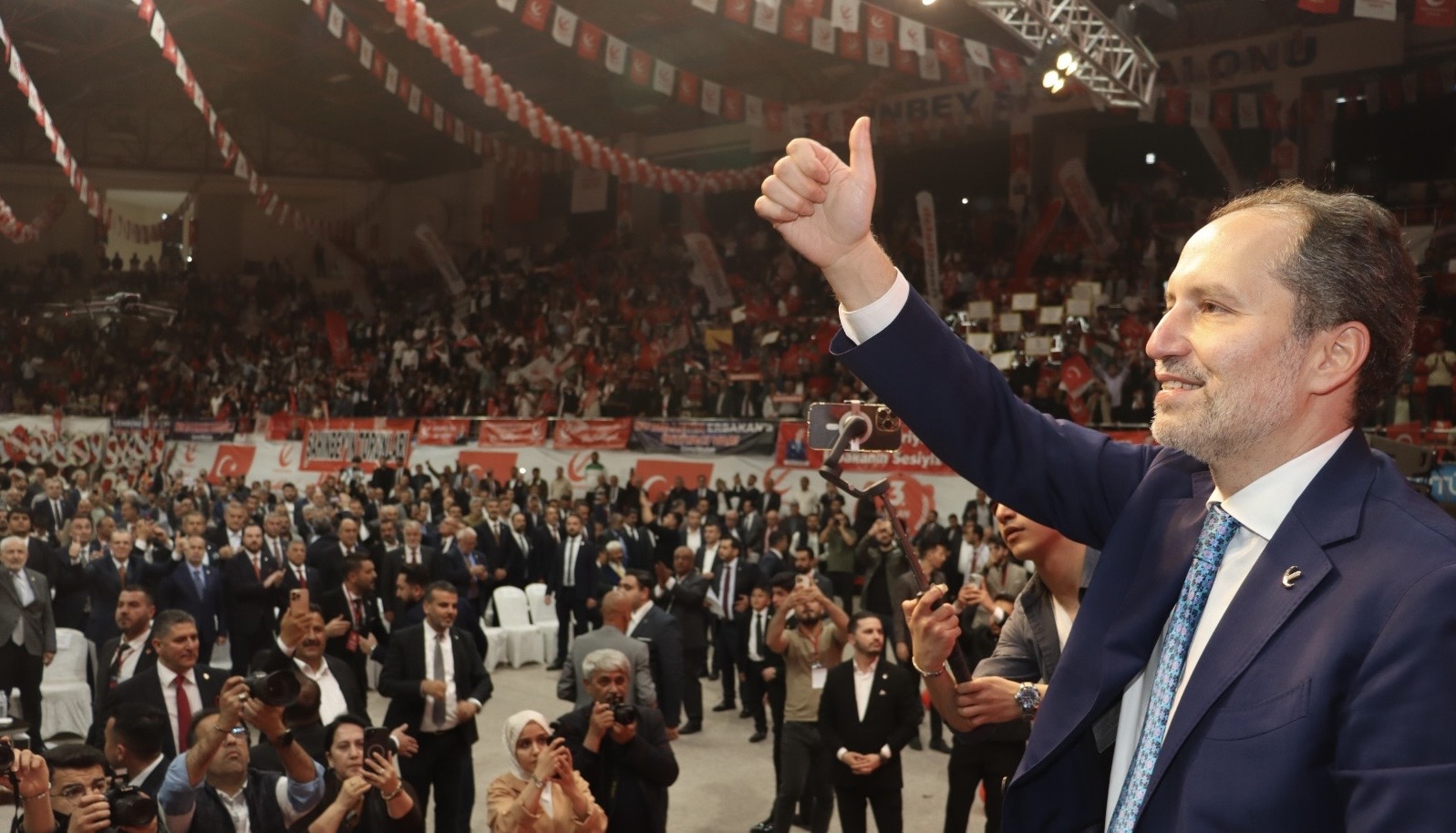 Fatih Erbakan: “Yoksulluk, yolsuzluk ve yasaklara 3Y daha eklediler: Yorgunluk, yozlaşma ve yandaşlık!”