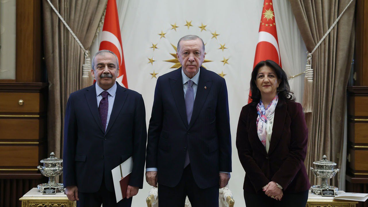 Teröristbaşı Öcalan’a özgürlük, PKK’ya yasal zırh! DEM’in Erdoğan’dan 13 talebi
