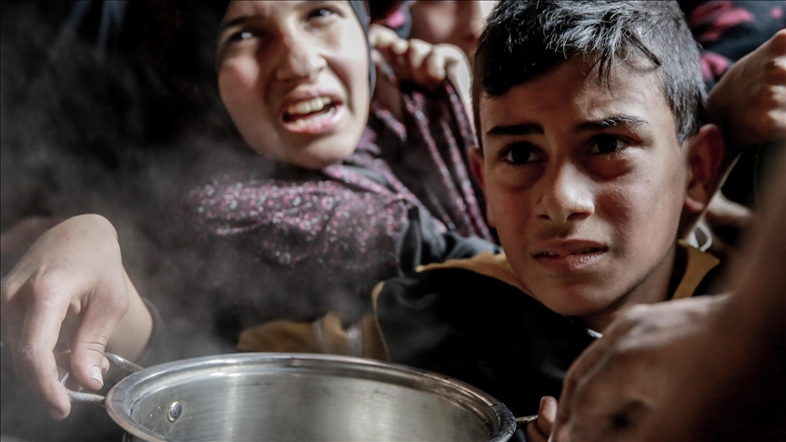 Gazze’de hayat durdu! Terör devleti İsrail açlığı silah olarak kullanıyor