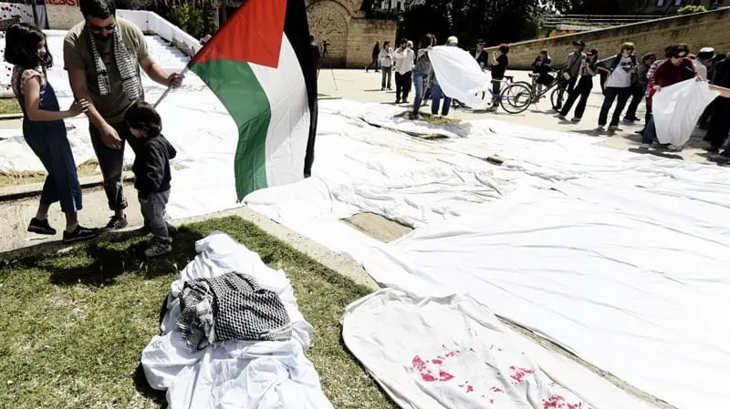50 bin kefen: İtalya’da cesur “Gazze” eylemi!