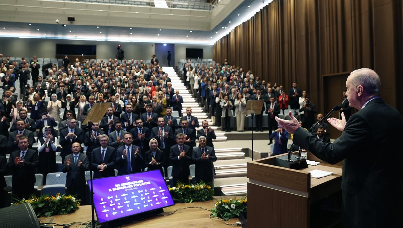 AK Parti kulislerinde milletvekillerinin şikayeti gündemde: Bürokrat engeli…
