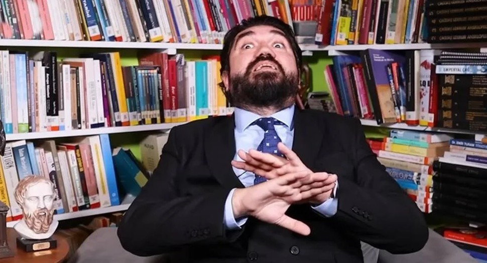 İçişleri Bakanlığı’ndan Rasim Ozan Kütahyalı kararı